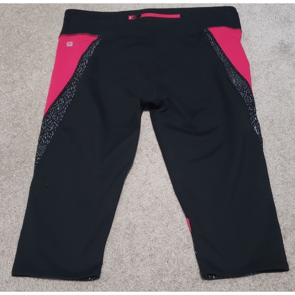 Fabletics Navassa Crop - Picture 5 of 5